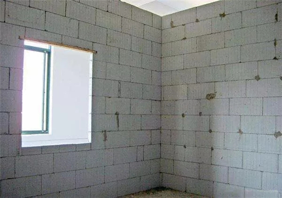 为何卫生间的轻质墙体防水要求做到满墙？