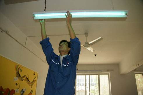 紫外线灯管怎么安装 紫外线灯管有哪些使用注意