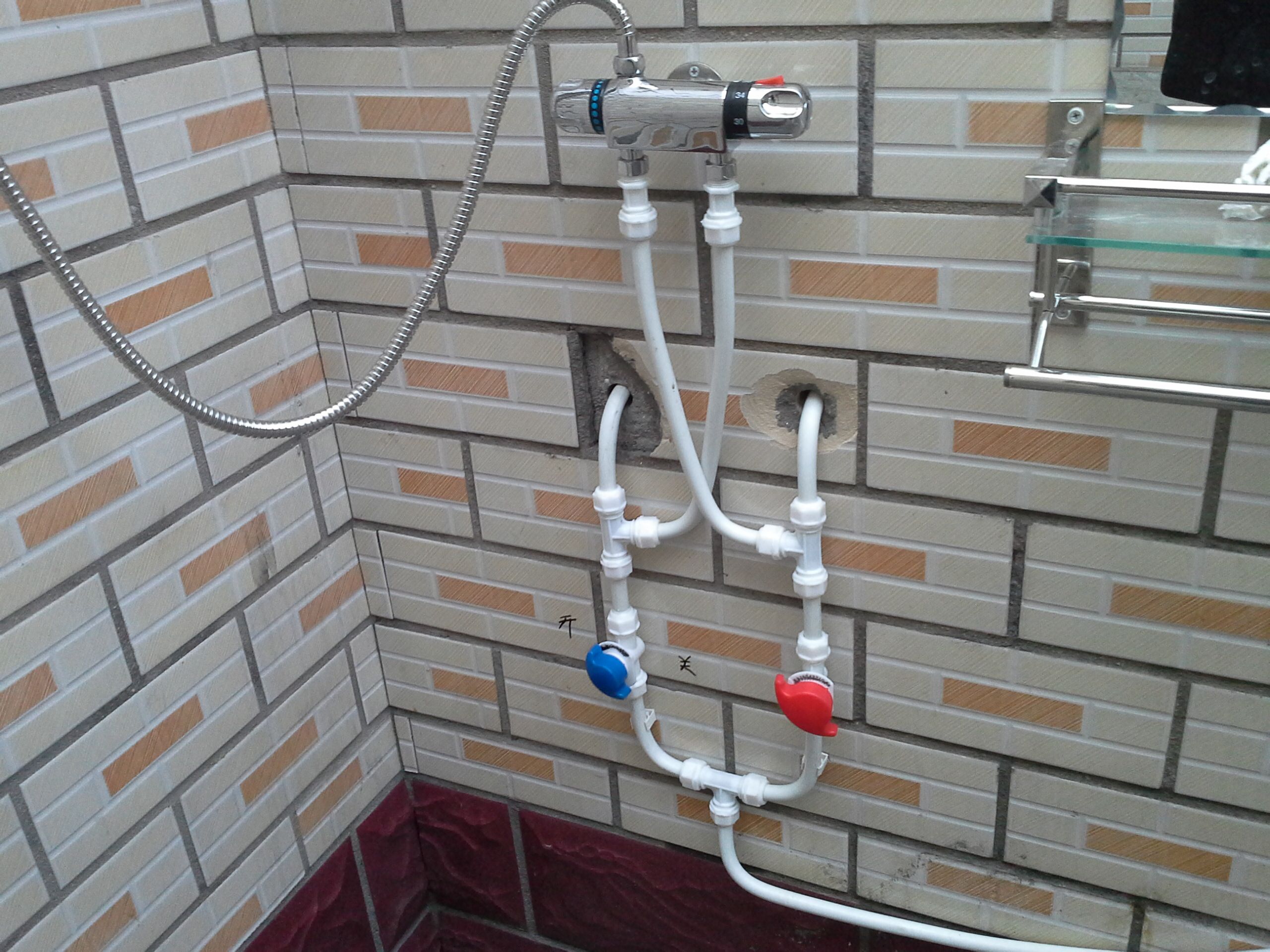 你家装修 水管安装是这样做的吗？