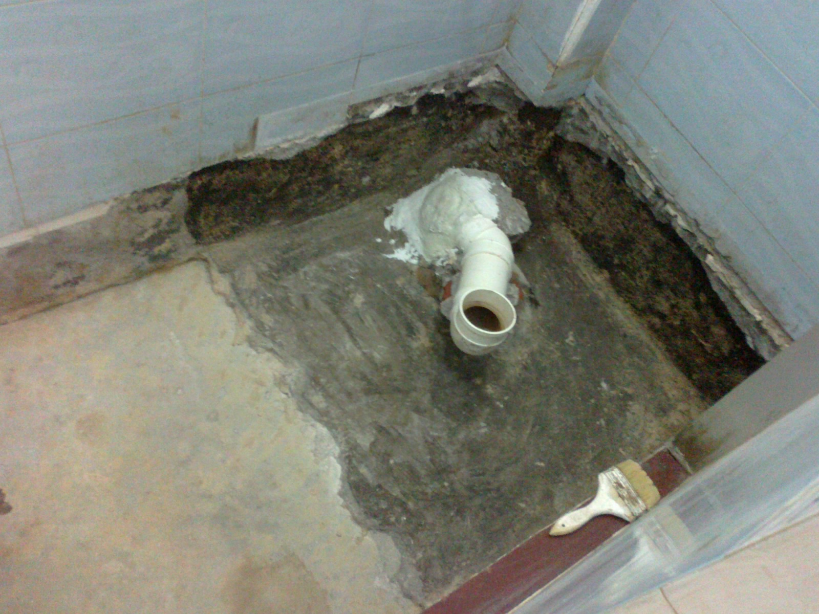 卫生间地板渗水维修方法